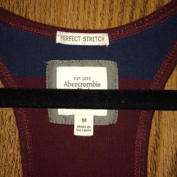 ❌SOLD❌ Abercrombie perfect stretch tank - Picture 3 of 3